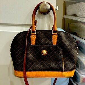 Rioni used handbag